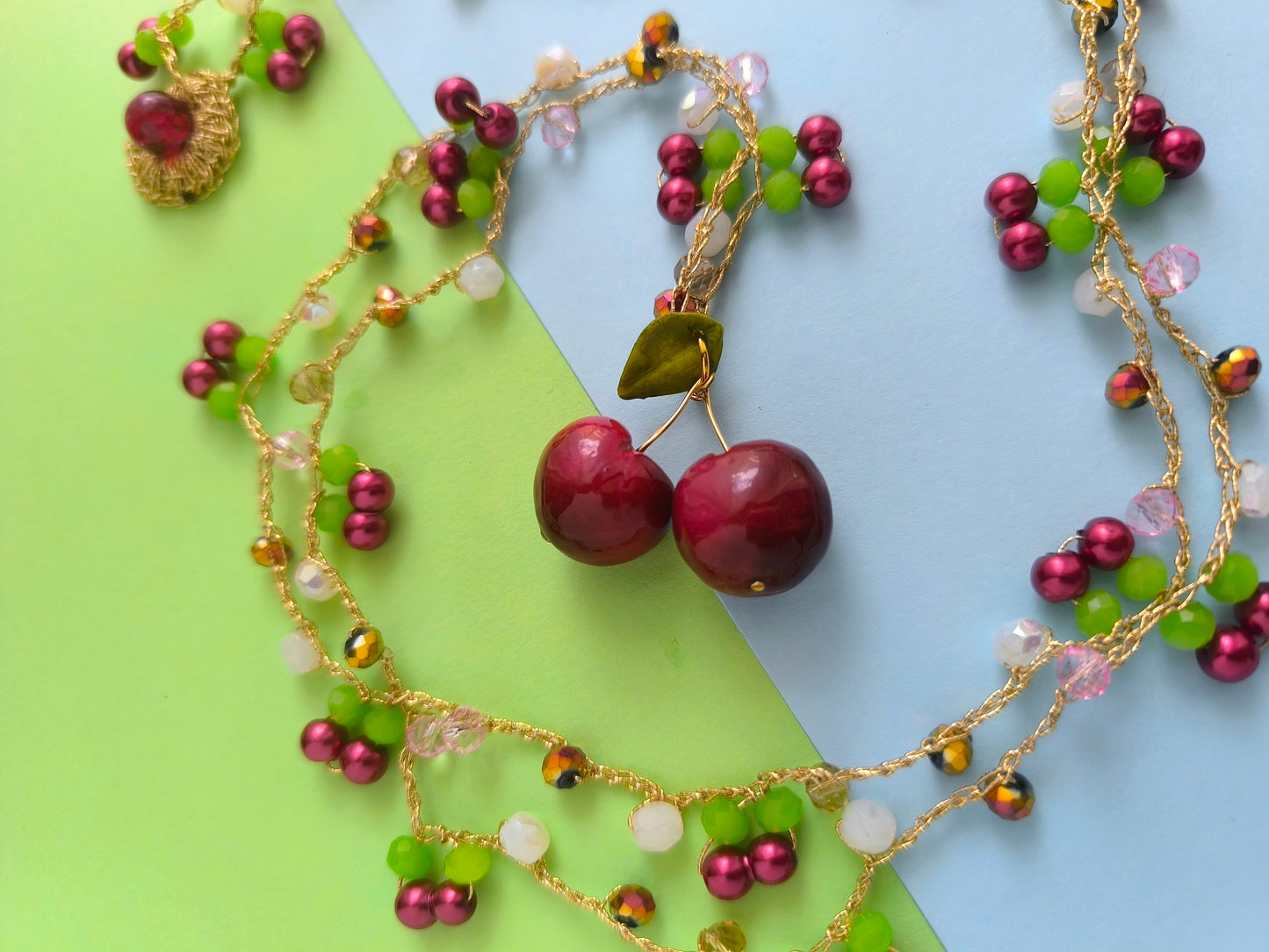 Collar Mil Cherries